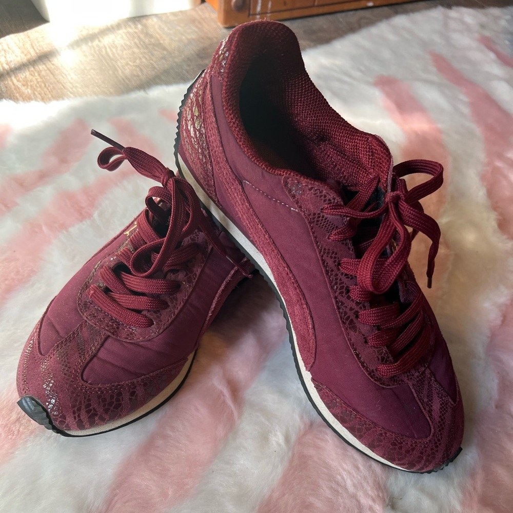Puma sneakers